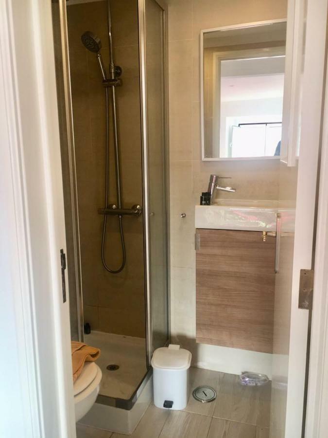 Pequeno Hostel Studio リスボン エクステリア 写真